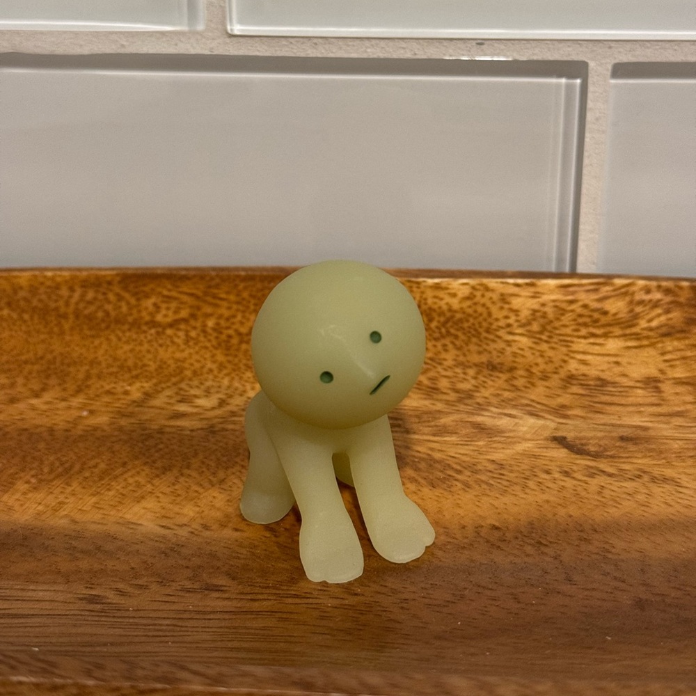 Lifting Smiski from Living Series